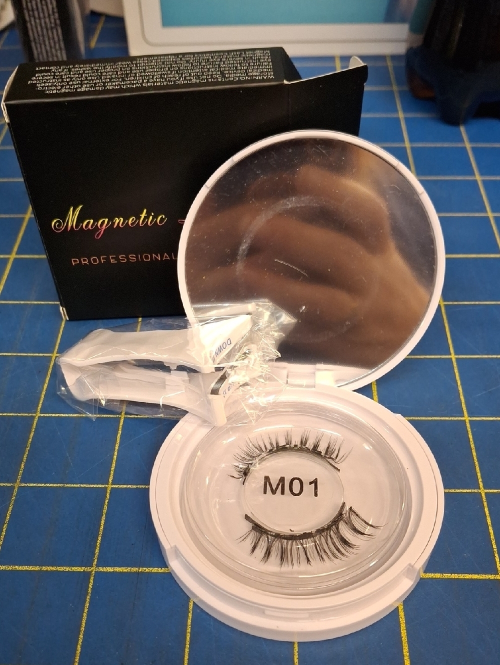 Magnetic Professional False Eyelashes M01 In Mirrored Case - Black New